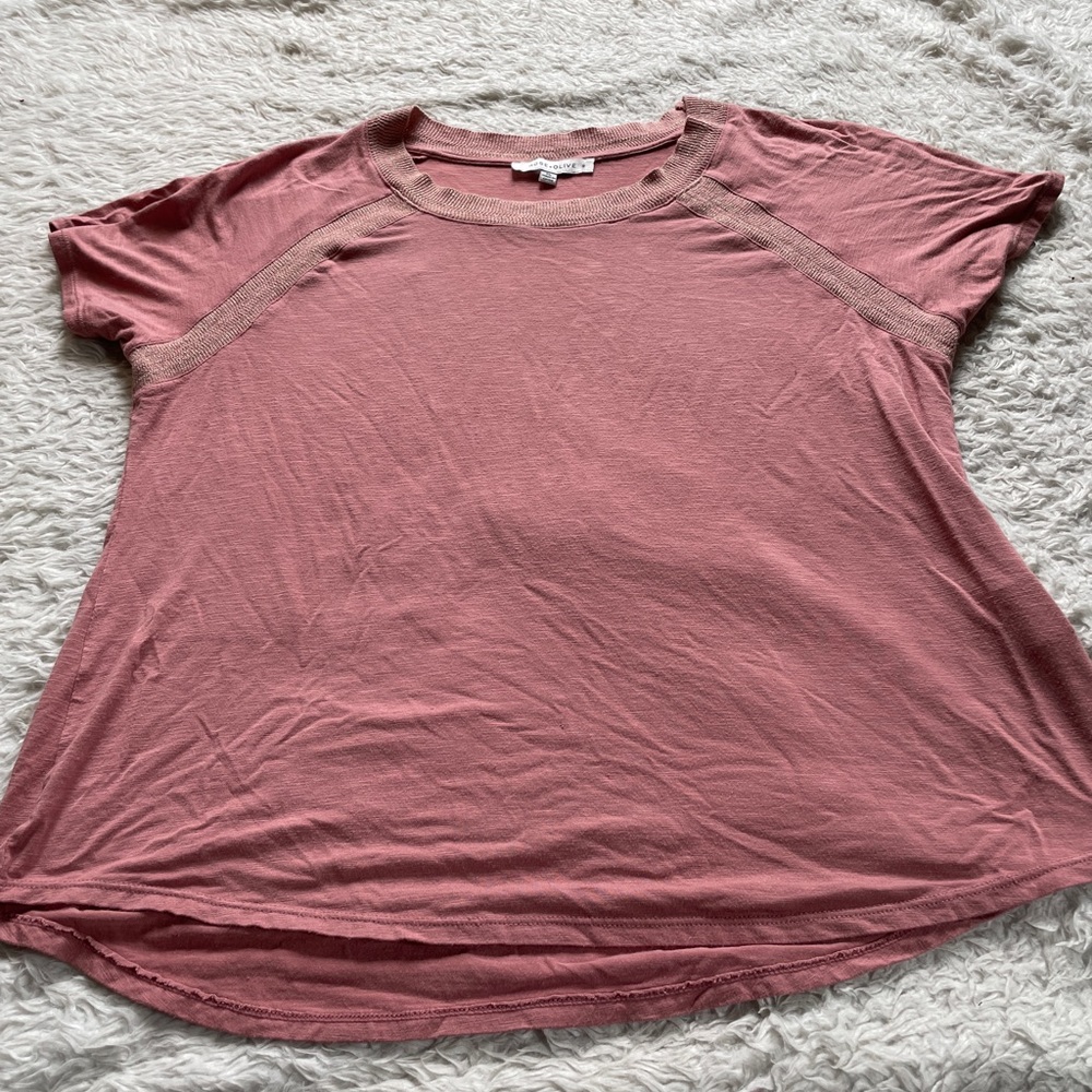 Rose & olive Pink t shirt